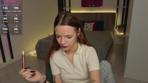 Snapshot of alice_delaney chatting on September 27, 8:47 pm Alice online show from September 27, 8:47 pm