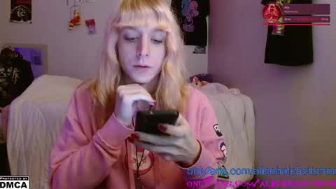 Alice Hatchette online show from October 17, 11:57 am