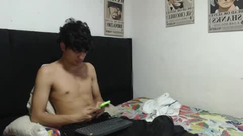 Snapshot of alice_julls chatting on March 20, 6:24 pm alice online show from March 20, 6:24 pm