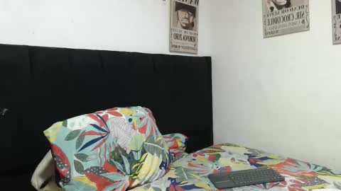 Snapshot of alice_julls chatting on March 27, 6:18 pm alice online show from March 27, 6:18 pm