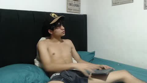 Snapshot of alice_julls chatting on March 28, 6:29 pm alice online show from March 28, 6:29 pm