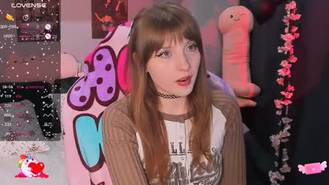 Snapshot of alice_langley chatting on December 3, 11:22 am Alice 3 online show from December 3, 11:22 am