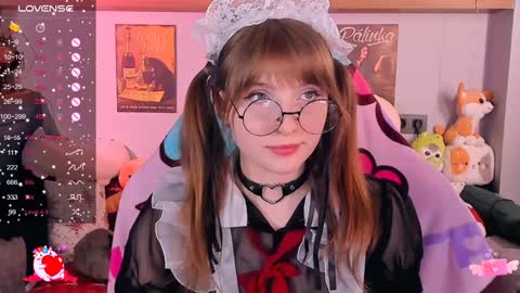 Snapshot of alice_langley chatting on December 15, 2:59 pm Alice 3 online show from December 15, 2:59 pm