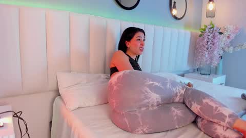 alice_lodge online show from March 12, 9:23 am