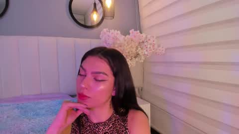 alice_lodge online show from October 18, 3:42 am