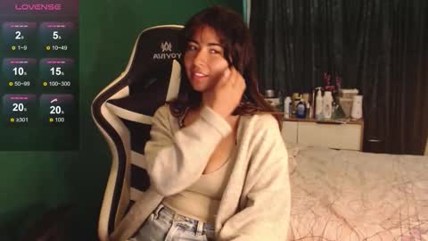 Alice online show from December 5, 6:26 pm