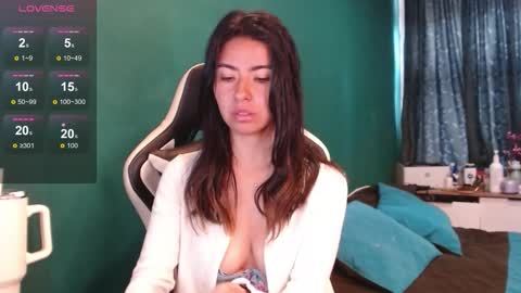 Alice online show from February 19, 3:52 pm