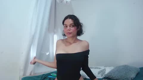 alice_paola online show from September 22, 9:39 pm
