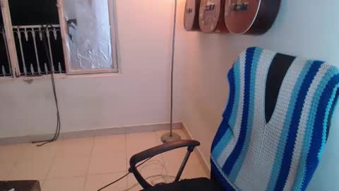 Alicia Aldara online show from November 15, 5:38 am