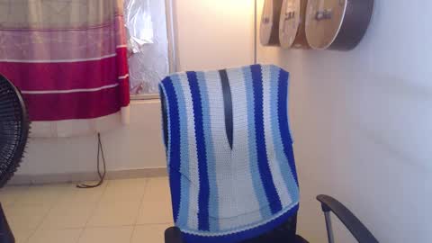 Snapshot of alice_psilocybe_sabina420 chatting on January 8, 10:39 am Alicia Aldara online show from January 8, 10:39 am