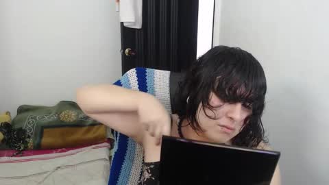 Snapshot of alice_psilocybe_sabina420 chatting on February 8, 2:20 pm Alicia Aldara online show from February 8, 2:20 pm