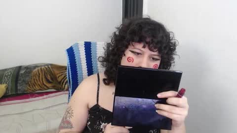 Snapshot of alice_psilocybe_sabina420 chatting on February 11, 7:52 pm Alicia Aldara online show from February 11, 7:52 pm