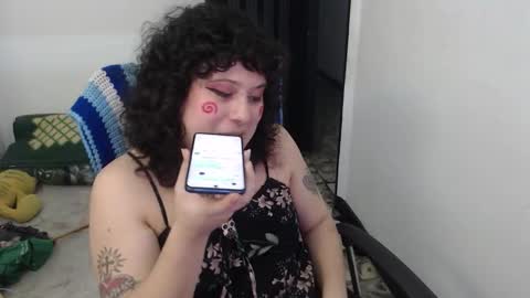 Snapshot of alice_psilocybe_sabina420 chatting on February 19, 10:39 pm Alicia Aldara online show from February 19, 10:39 pm