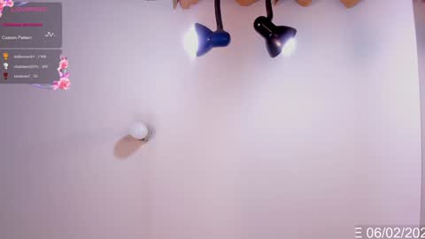 Snapshot of alice_randy chatting on February 7, 3:23 am alice_randy online show from February 7, 3:23 am