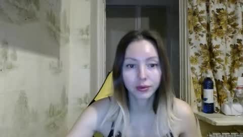 Alice smiles online show from February 15, 9:55 pm