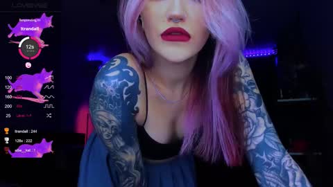 Snapshot of alice_specter chatting on December 13, 7:53 pm Alice online show from December 13, 7:53 pm