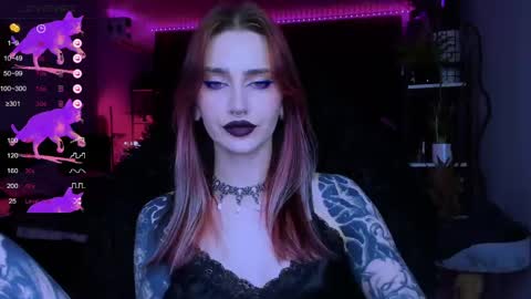 Snapshot of alice_specter chatting on June 2, 6:43 pm Alice online show from June 2, 6:43 pm