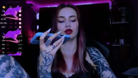 Snapshot of alice_specter chatting on June 9, 10:27 am Alice online show from June 9, 10:27 am