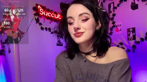 alice_succubus online show from October 18, 7:25 pm