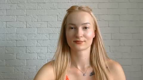 Snapshot of alice_sweet_01 chatting on July 19, 11:03 am Alice online show from July 19, 11:03 am
