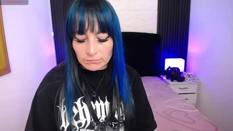 Snapshot of alice_sweetmomma chatting on January 17, 7:27 pm Alice online show from January 17, 7:27 pm