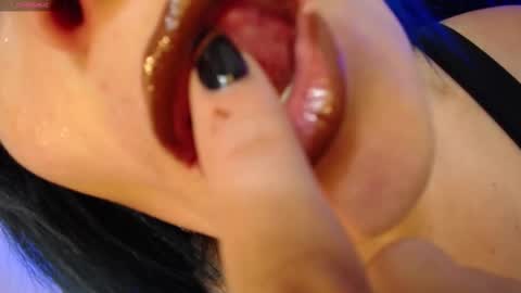 Snapshot of alice_sweetmomma chatting on October 2, 7:43 pm Alice online show from October 2, 7:43 pm