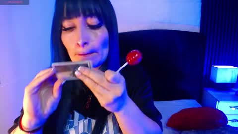 Snapshot of alice_sweetmomma chatting on November 13, 7:35 pm Alice online show from November 13, 7:35 pm