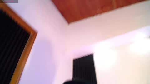 Snapshot of alice_sweetmomma chatting on May 16, 8:07 pm Alice online show from May 16, 8:07 pm