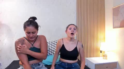 Snapshot of aliceandsia chatting on July 30, 7:35 pm Alice and Asia online show from July 30, 7:35 pm