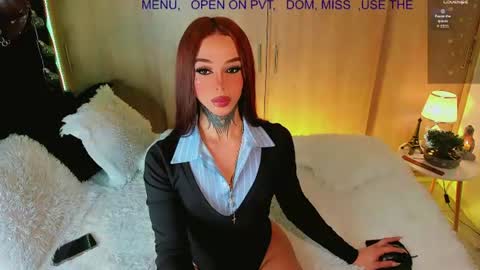 Snapshot of alicebby_bigcock19 chatting on June 24, 9:08 am Alice online show from June 24, 9:08 am