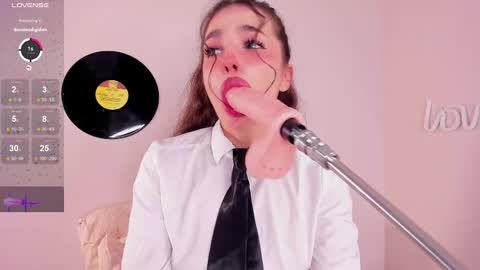 Alice online show from October 22, 7:02 pm