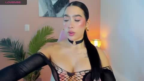Snapshot of aliceboomx chatting on July 2, 7:20 pm Alice online show from July 2, 7:20 pm