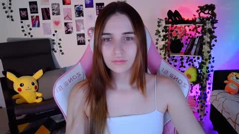 alicecharmy online show from December 12, 11:40 am