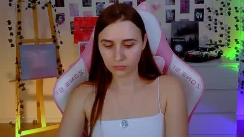 alicecharmy online show from February 18, 4:05 pm