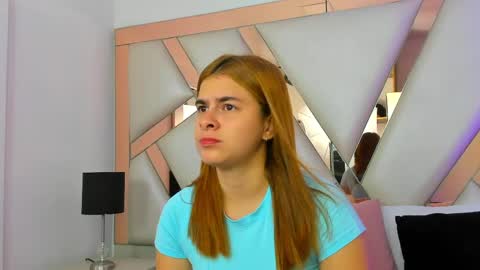 Snapshot of alicecruuz chatting on May 26, 12:01 pm AliceCruz online show from May 26, 12:01 pm
