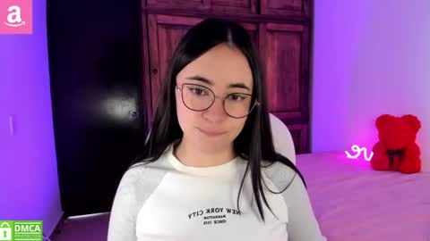 Aliceee  ..   97YP9VWGZHrefnav wishlist lists 1 online show from June 14, 5:04 pm