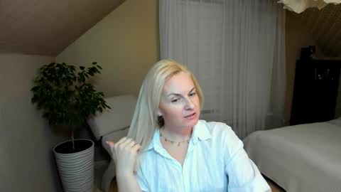 Snapshot of alicee__grace chatting on January 11, 4:46 pm Alicee online show from January 11, 4:46 pm