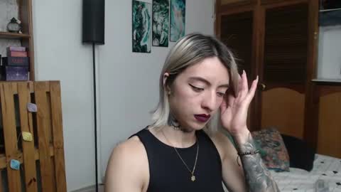 alicee_logan_ online show from June 13, 2:09 am