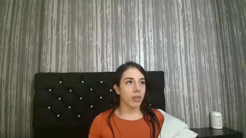 Snapshot of alicee_moonn chatting on May 23, 6:56 pm alicee_moonn online show from May 23, 6:56 pm