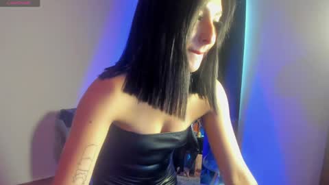 Alice online show from April 23, 5:04 pm