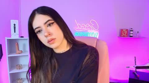 Alice online show from October 22, 12:27 pm