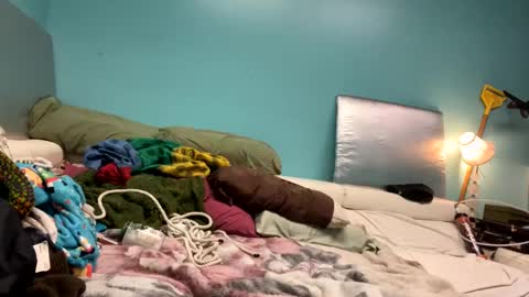 Snapshot of aliceinfuckmeland chatting on December 28, 2:32 pm AliceinFuckmeland online show from December 28, 2:32 pm