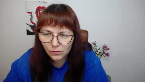 AliceInks online show from October 11, 6:23 am