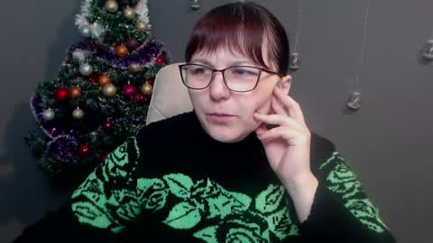 Snapshot of aliceinks chatting on December 21, 6:53 am AliceInks online show from December 21, 6:53 am