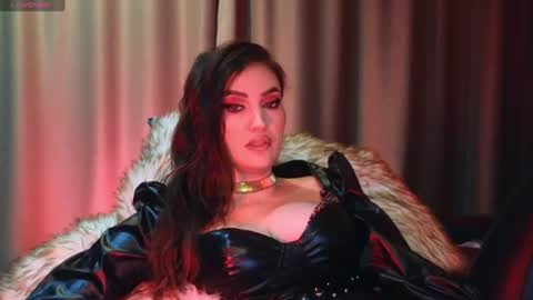 Snapshot of alicejameson chatting on June 24, 9:47 pm alicejameson online show from June 24, 9:47 pm