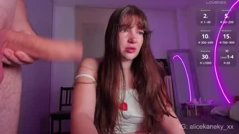 Snapshot of alicekaneky_xx chatting on November 21, 12:43 am Alice 19 Kaneky 19 online show from November 21, 12:43 am