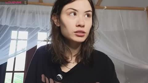 Alice  vacation  online show from March 6, 6:21 am