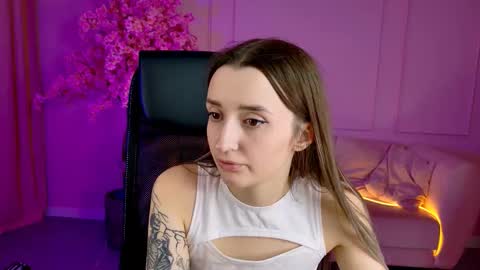 Alice online show from November 3, 1:12 pm