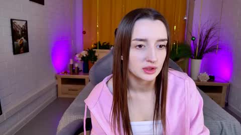 Alice online show from December 15, 1:15 pm