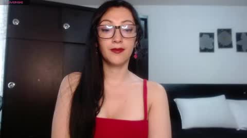Snapshot of alicelove75 chatting on April 29, 9:43 pm alicelove75 online show from April 29, 9:43 pm